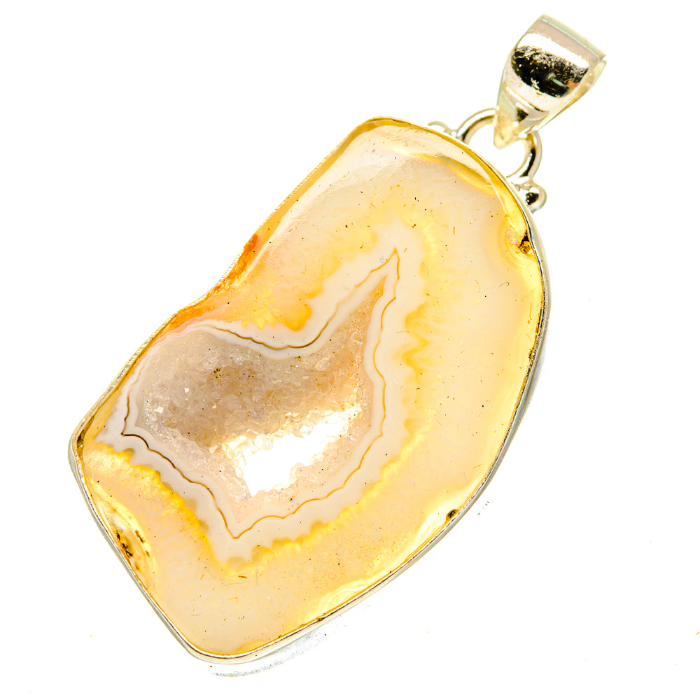 White Geode Slice Pendants handcrafted by Anasilvercos - PD3434