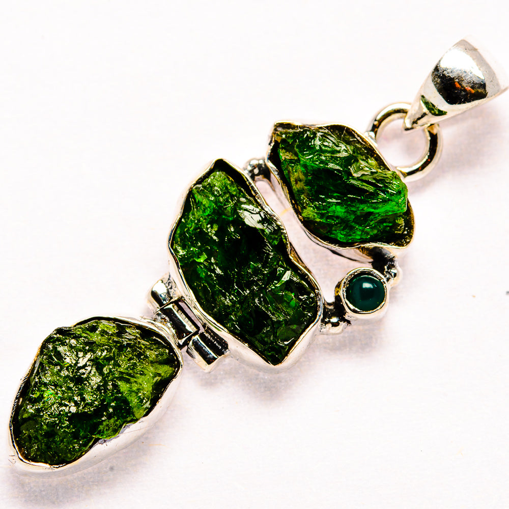 Chrome Diopside Pendants handcrafted by Anasilvercos - PD35874 - Photo 2