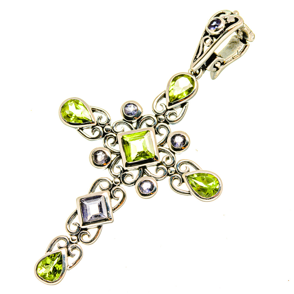 Peridot Pendants handcrafted by Anasilvercos - PD3893