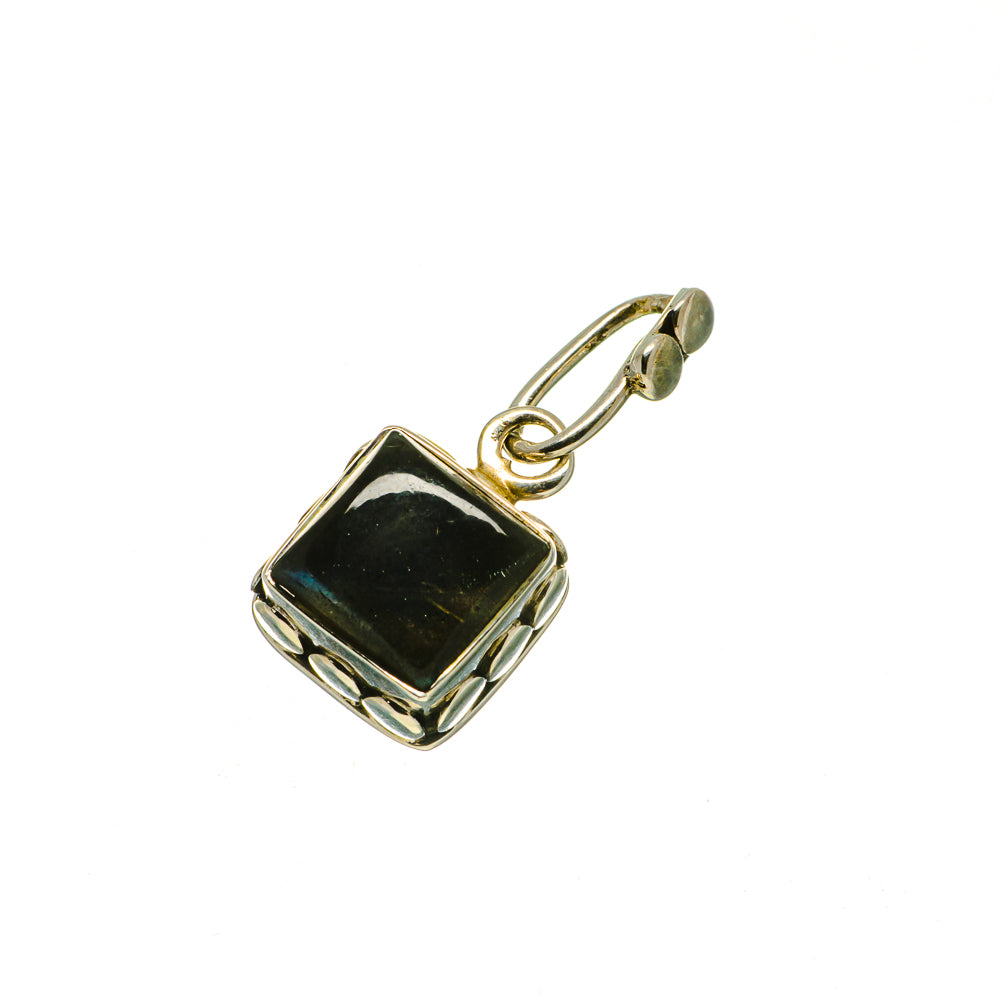 Labradorite Pendants handcrafted by Anasilvercos - PD733970
