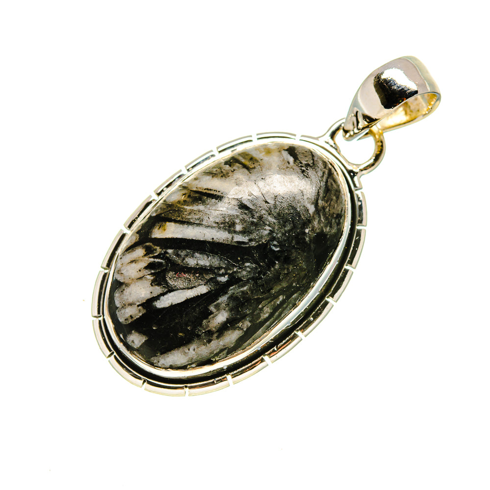 Chrysanthemum Stone Pendants handcrafted by Anasilvercos - PD754128