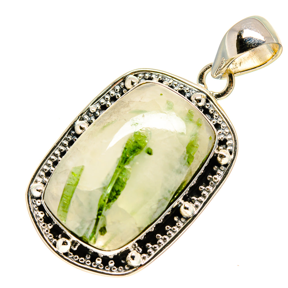 Green Quartz Crystal Pendants handcrafted by Anasilvercos - PD755223