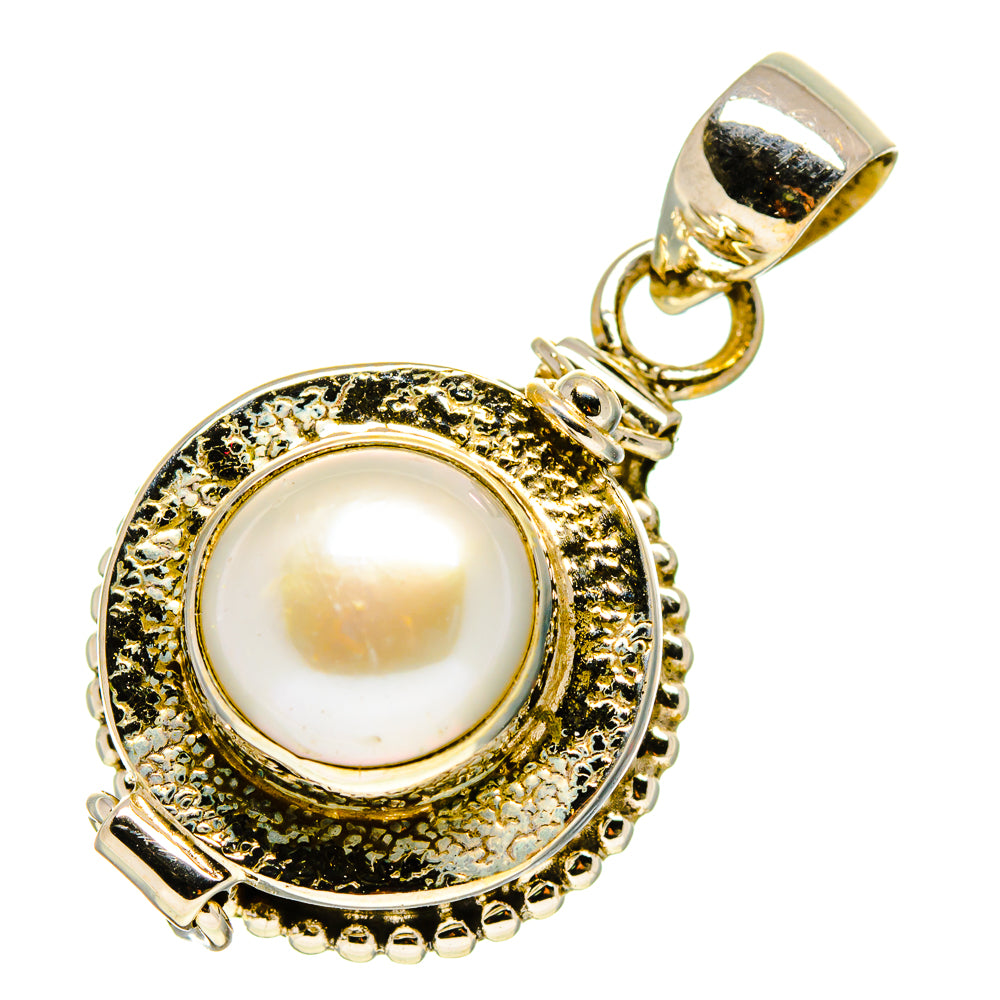 Cultured Pearl Pendants handcrafted by Anasilvercos - PD756626