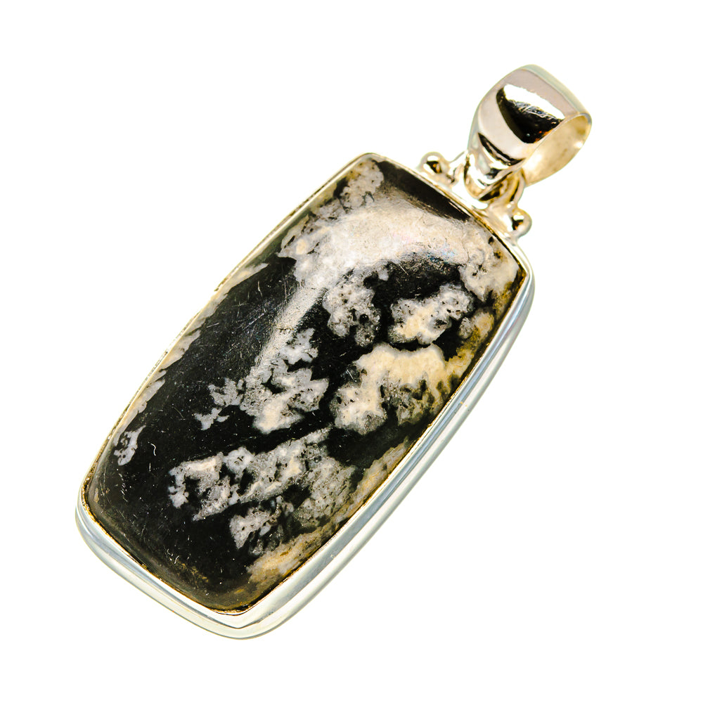 Chrysanthemum Stone Pendants handcrafted by Anasilvercos - PD758483