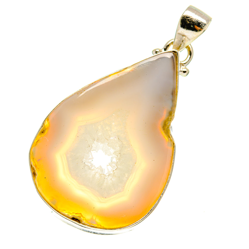 White Geode Slice Pendants handcrafted by Anasilvercos - PD759911