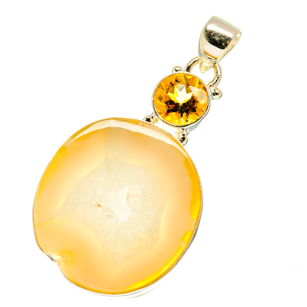 White Geode Slice Pendants handcrafted by Anasilvercos - PD759992