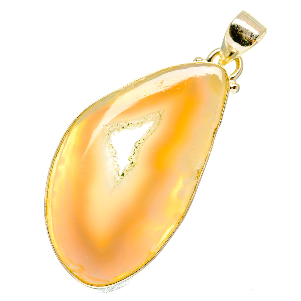 White Geode Slice Pendants handcrafted by Anasilvercos - PD760188