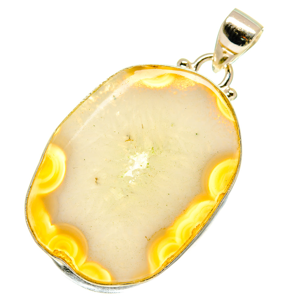 White Geode Slice Pendants handcrafted by Anasilvercos - PD760236