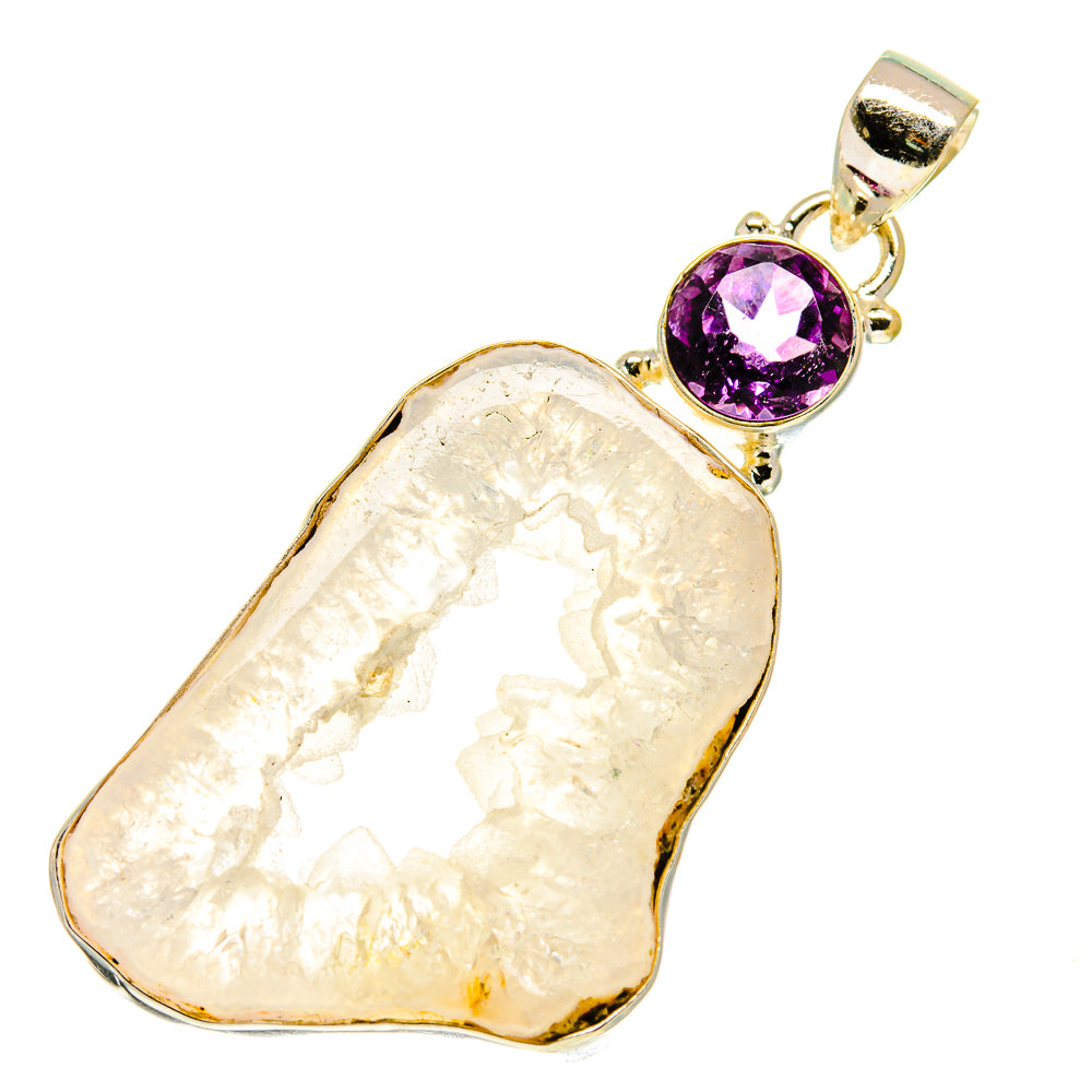 White Geode Slice Pendants handcrafted by Anasilvercos - PD760663