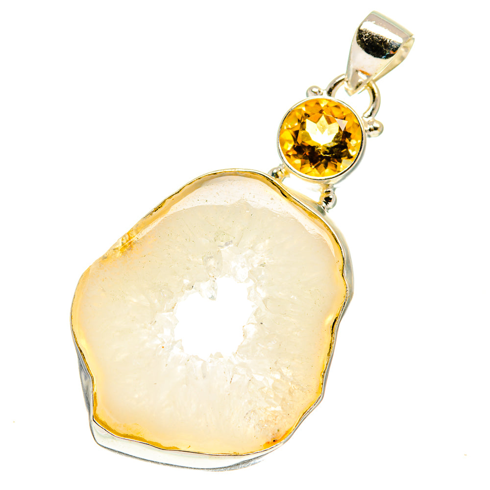 White Geode Slice Pendants handcrafted by Anasilvercos - PD760875