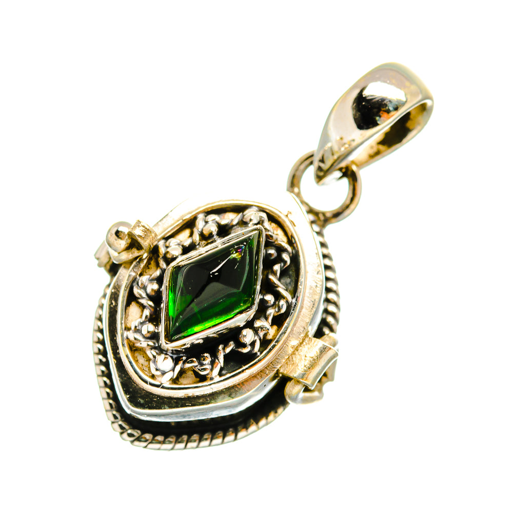 Chrome Diopside Pendants handcrafted by Anasilvercos - PD9020