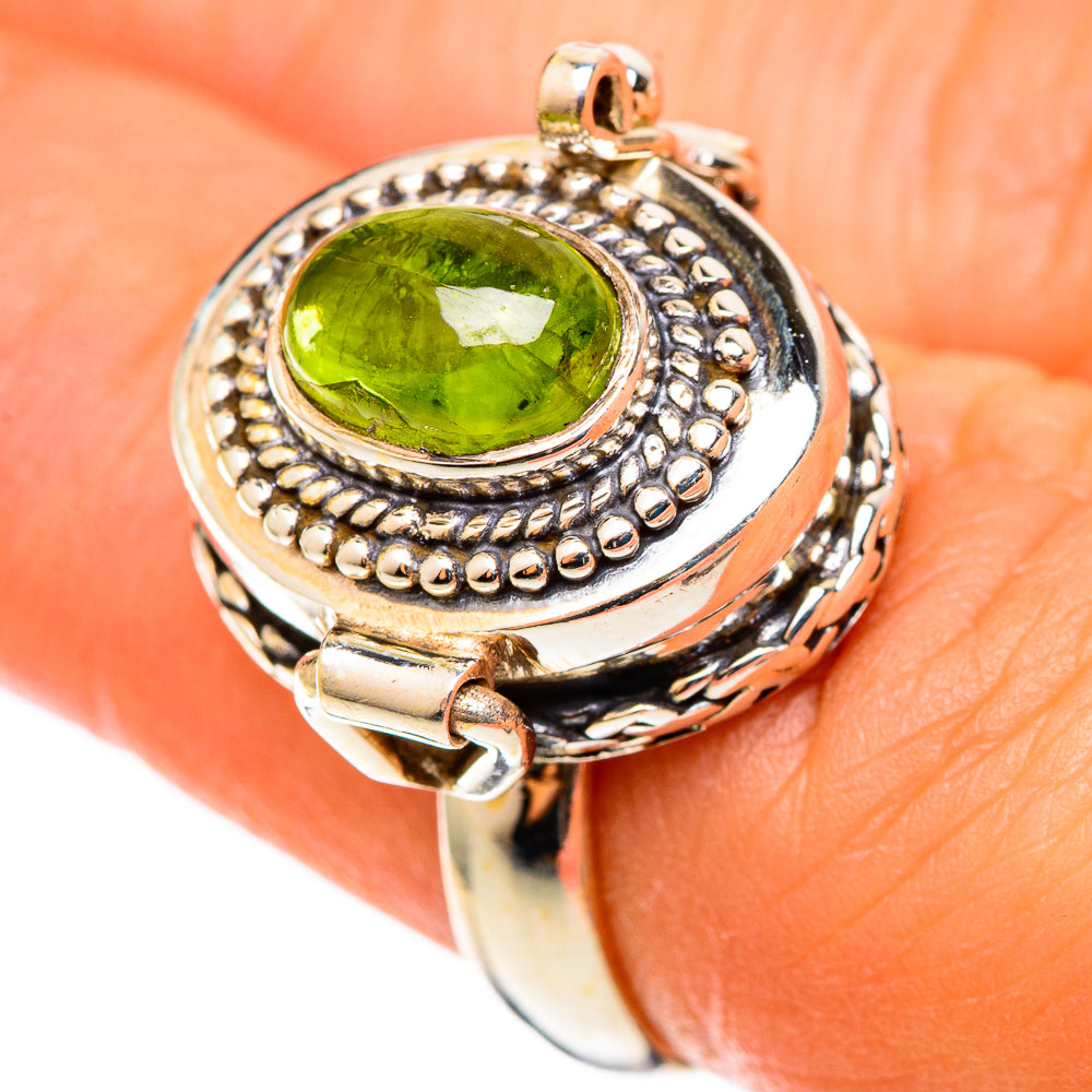 Peridot Rings handcrafted by Anasilvercos - RING109025
