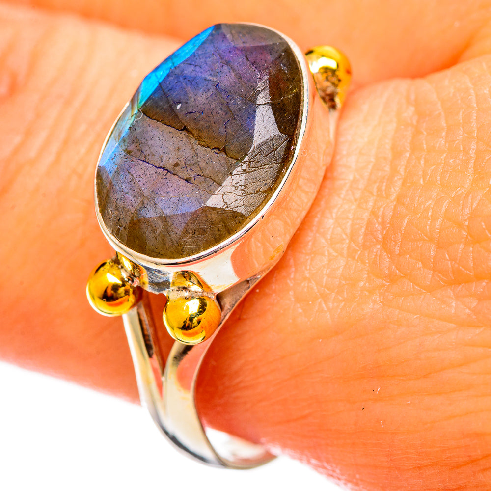 Labradorite Rings handcrafted by Anasilvercos - RING114032