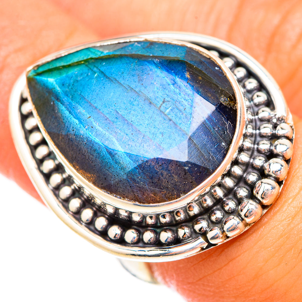 Labradorite Rings handcrafted by Anasilvercos - RING117043