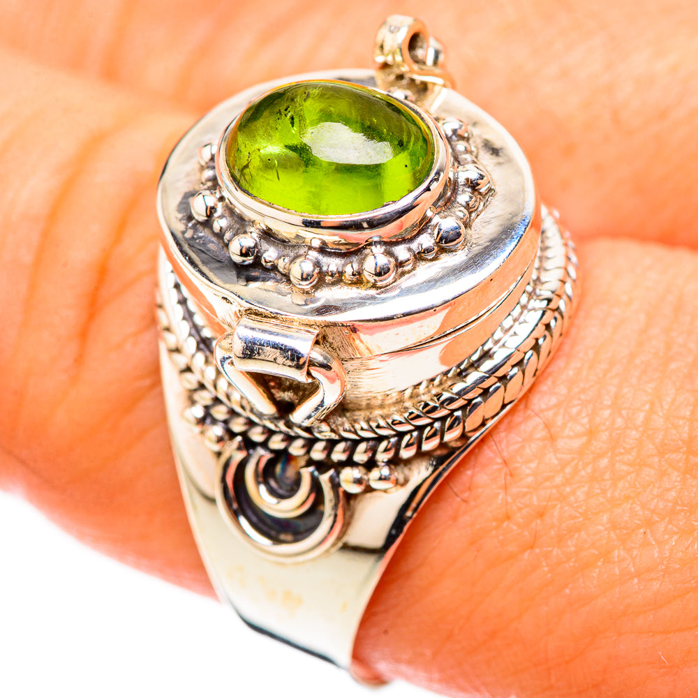 Peridot Rings handcrafted by Anasilvercos - RING124008