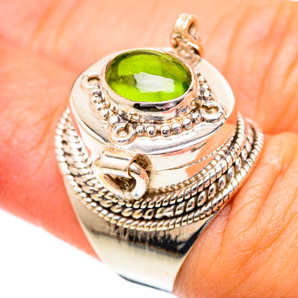 Peridot Rings handcrafted by Anasilvercos - RING125259