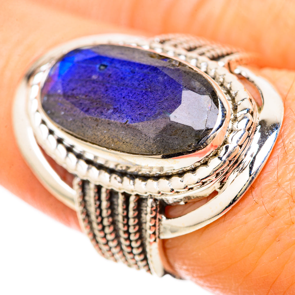 Labradorite Rings handcrafted by Anasilvercos - RING128666 - Photo 3
