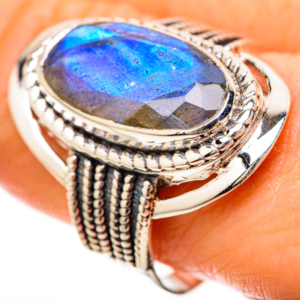 Labradorite Rings handcrafted by Anasilvercos - RING128685 - Photo 3
