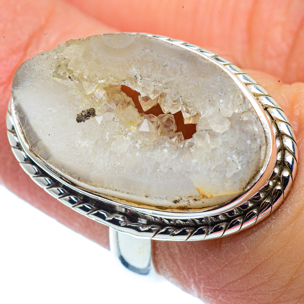 White Geode Slice Rings handcrafted by Anasilvercos - RING37381