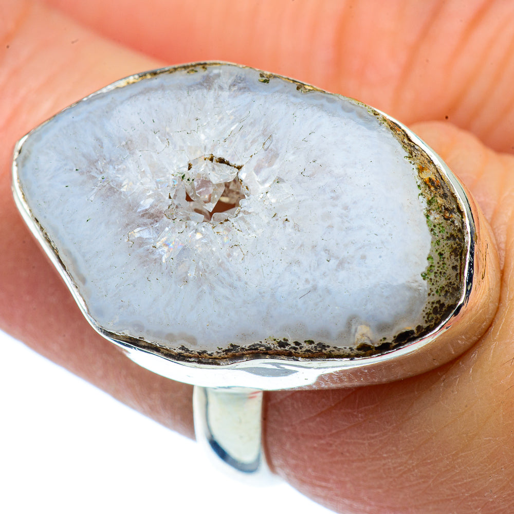 White Geode Slice Rings handcrafted by Anasilvercos - RING37466