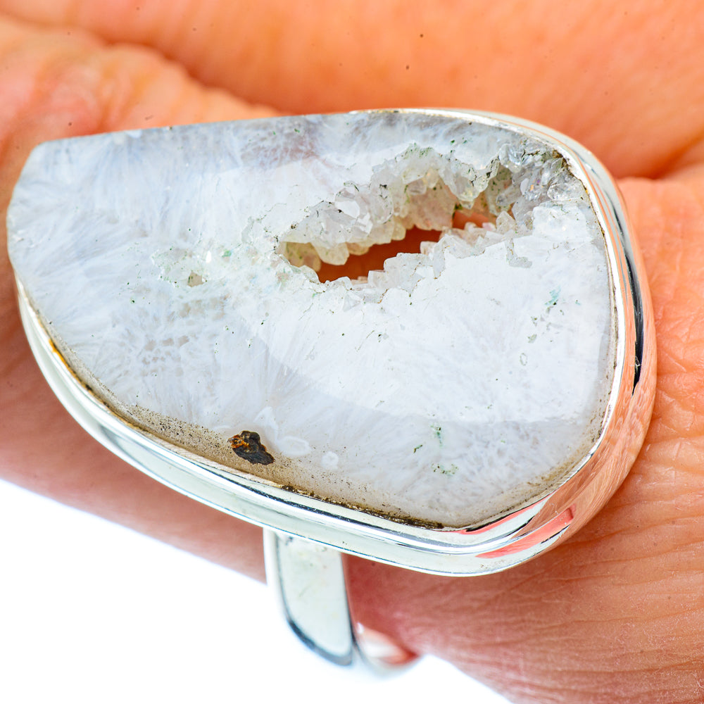 White Geode Slice Rings handcrafted by Anasilvercos - RING37648