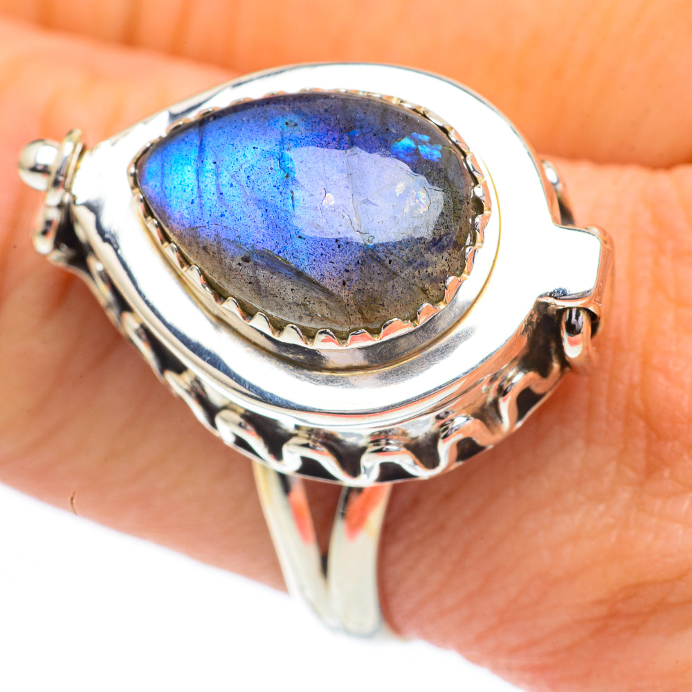 Labradorite Rings handcrafted by Anasilvercos - RING60955