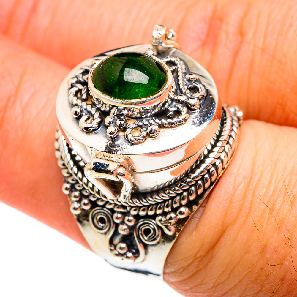 Chrome Diopside Rings handcrafted by Anasilvercos - RING77658
