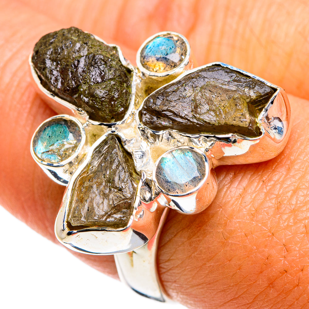 Labradorite Rings handcrafted by Anasilvercos - RING78910