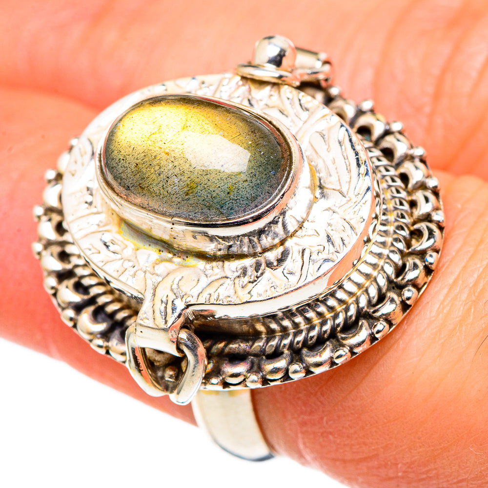 Labradorite Rings handcrafted by Anasilvercos - RING97027