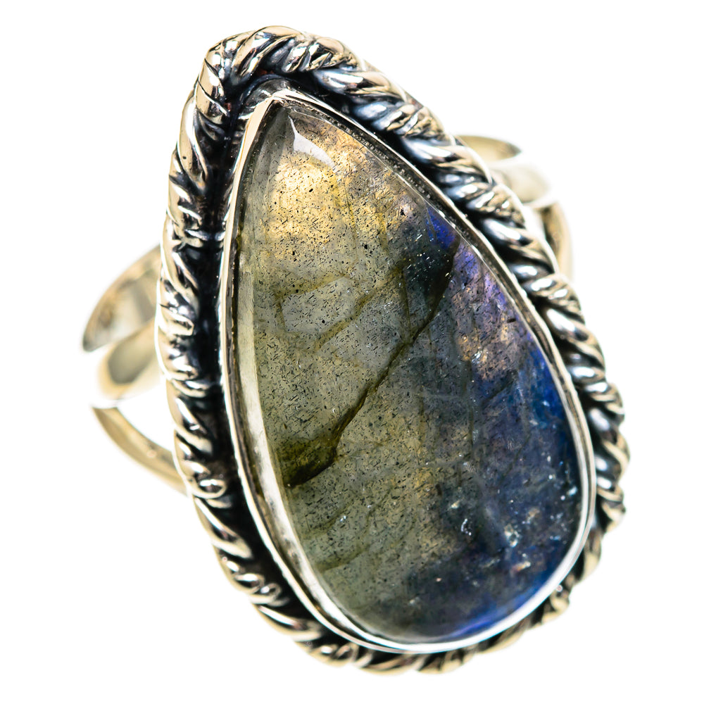 Labradorite Rings handcrafted by Anasilvercos - RING108028 - Photo 2
