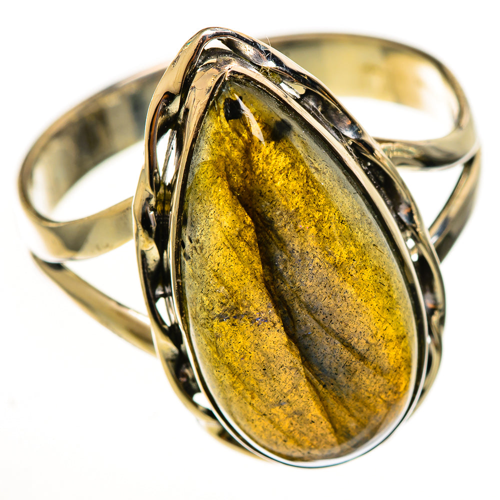 Labradorite Rings handcrafted by Anasilvercos - RING113864 - Photo 2