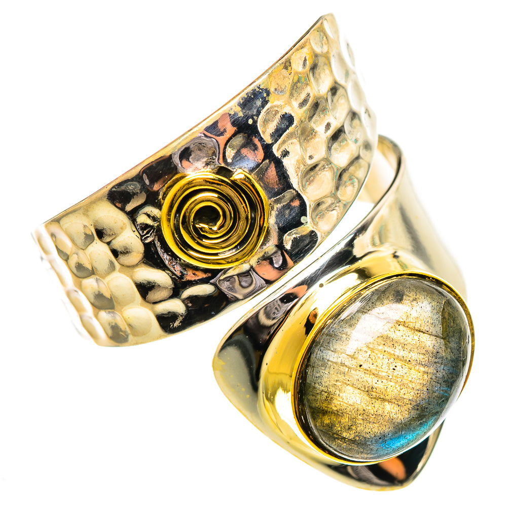 Labradorite Rings handcrafted by Anasilvercos - RING114101 - Photo 2