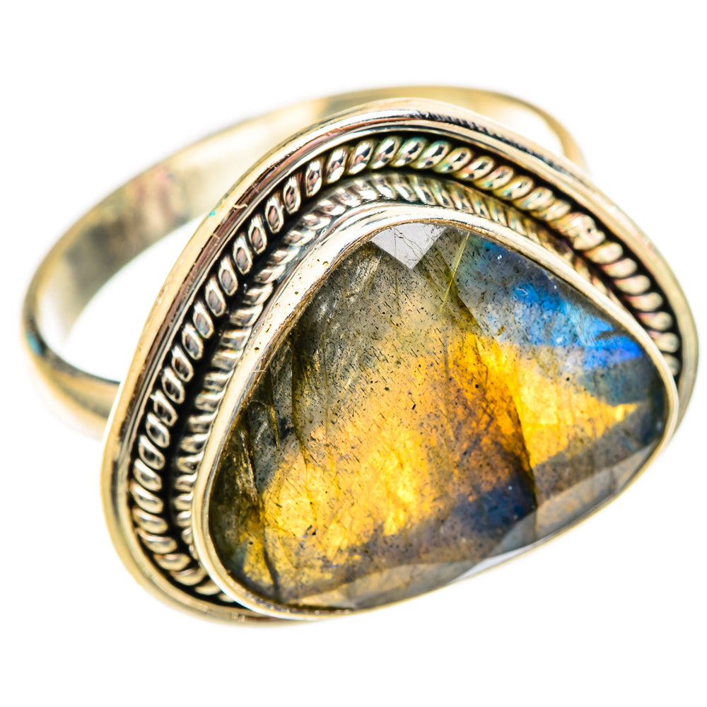 Labradorite Rings handcrafted by Anasilvercos - RING117076 - Photo 2