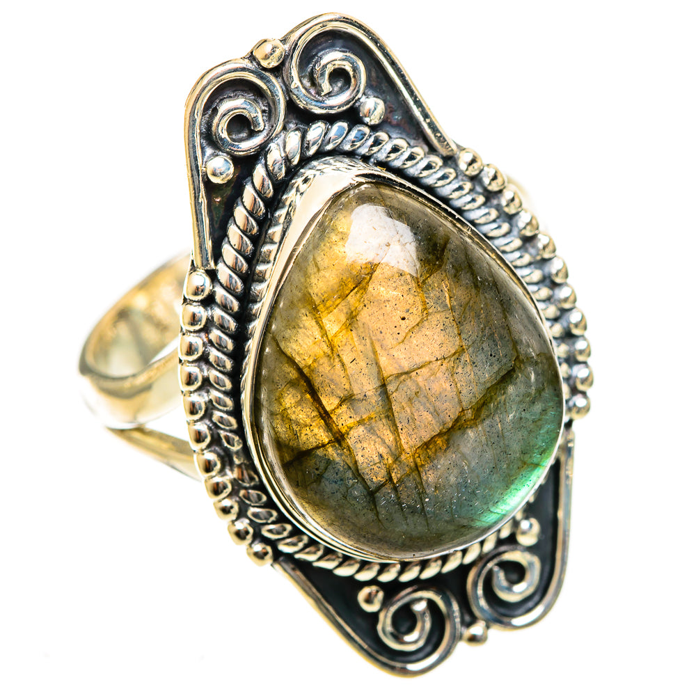 Labradorite Rings handcrafted by Anasilvercos - RING122121 - Photo 2