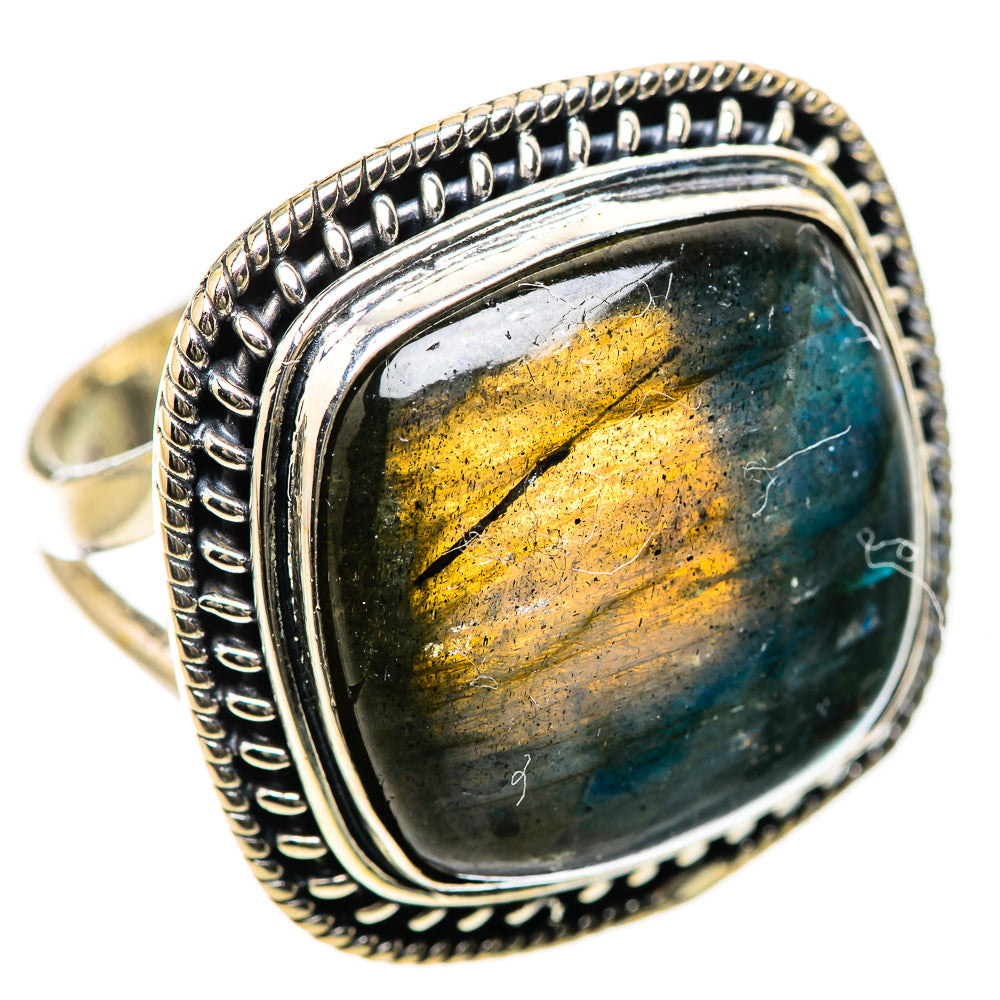 Labradorite Rings handcrafted by Anasilvercos - RING134281 - Photo 2