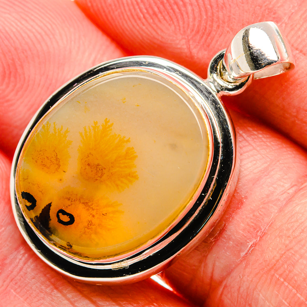 Scenic Dendritic Agate Pendant 1 3/8" (925 Sterling Silver) PD37085