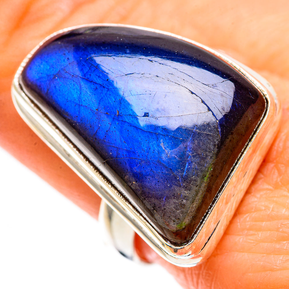 Large Labradorite Ring Size 9 (925 Sterling Silver) RING136132